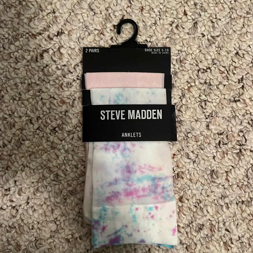 NWT Steve Madden Socks